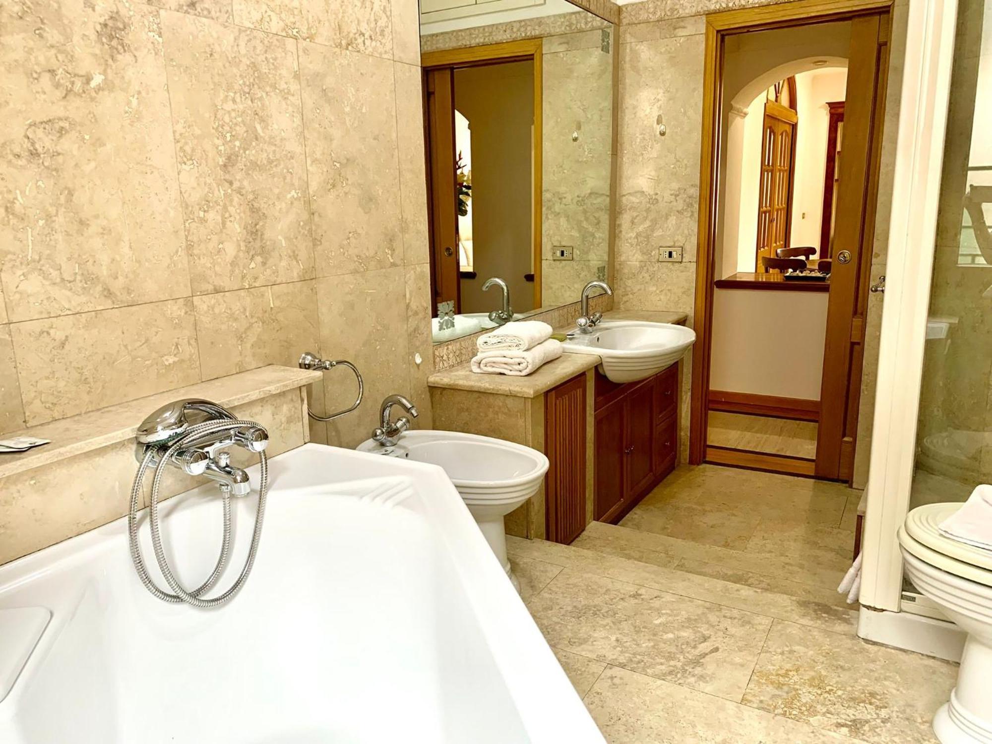 Colosseo Prestige Apartment روما المظهر الخارجي الصورة